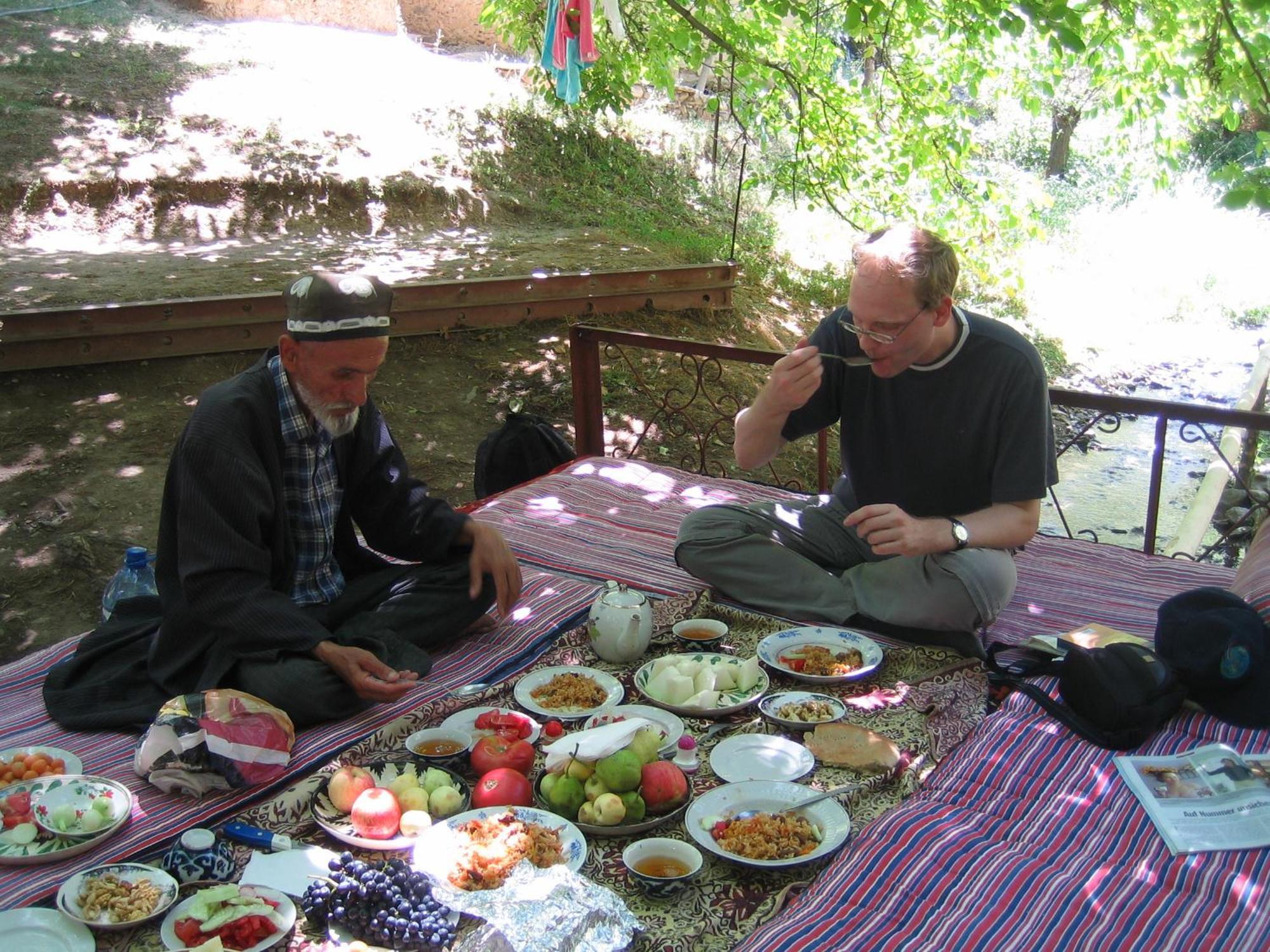 Hayat Guesthouse Nuratau Mountain Yukary-Ukhum Exterior photo