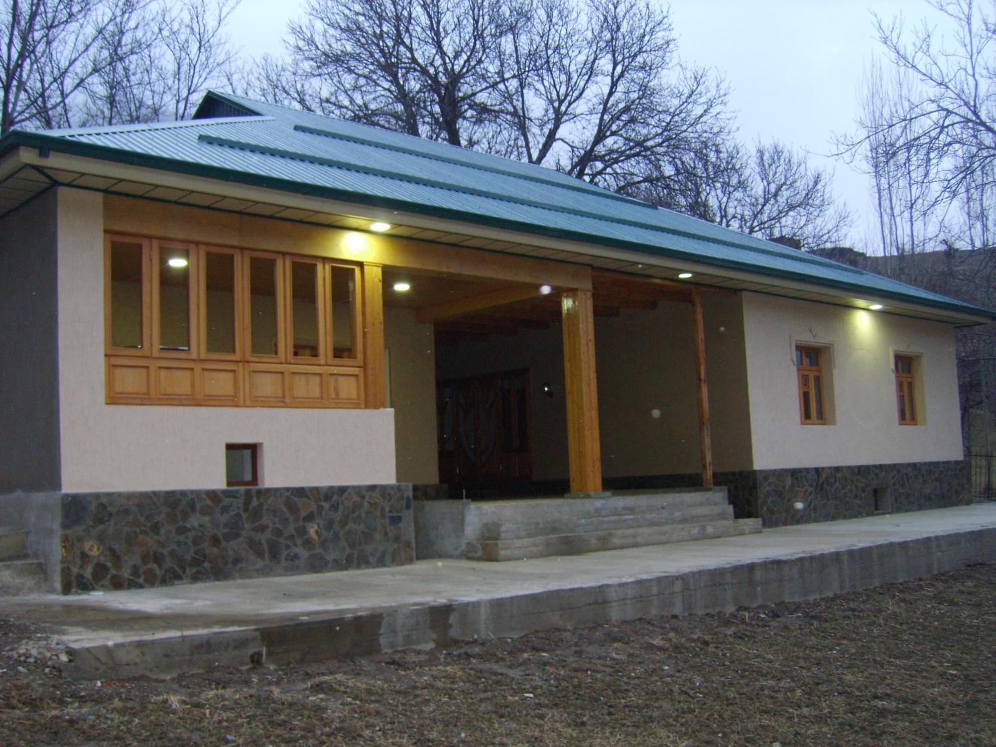 Hayat Guesthouse Nuratau Mountain Yukary-Ukhum Exterior photo